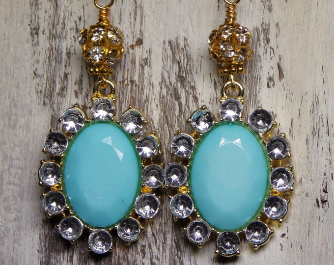 Gold Turquoise Chandelier Earrings Oval Rhinestone Dangle Vintage Style Drop Earrings Statement Jewelry Boho Sparkle Glam Earrings