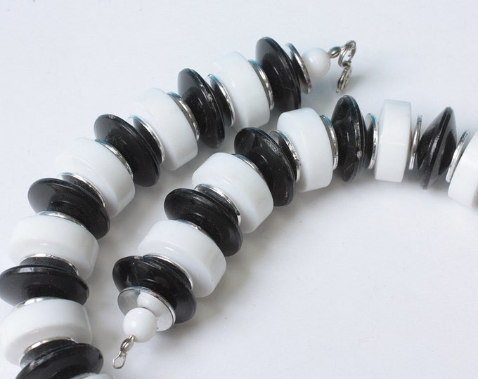 Black and White Lucite Necklace Chunky Bold Vintage