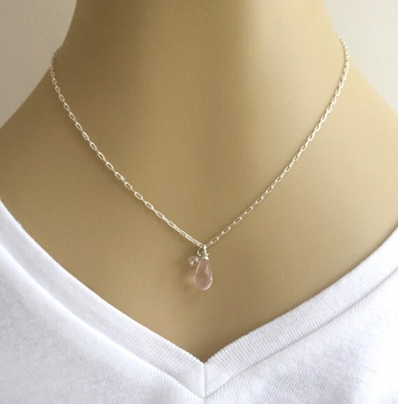 rose quartz pendant necklace