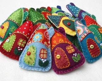 Felt Christmas ornaments, Handmade felt houses, Colourful patchwork houses, Felt house Christmas ornaments, Miniature houses, Felt cottages