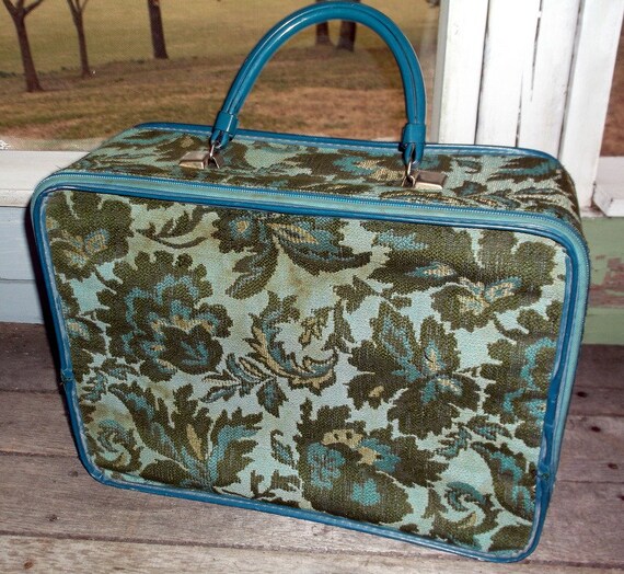 FINAL SALE Suitcase Vintage Avon Sample Bag Salesman Samples