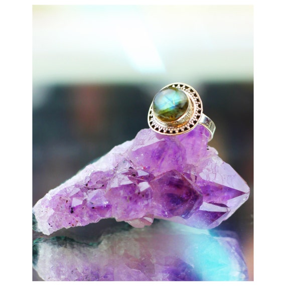 STATEMENT LABRADORITE RING - Sterling Silver Ring- Labradorite Ring- Healing Crystal Jewellery- Chakra Ring- Statement Ring- Boho- Vintage