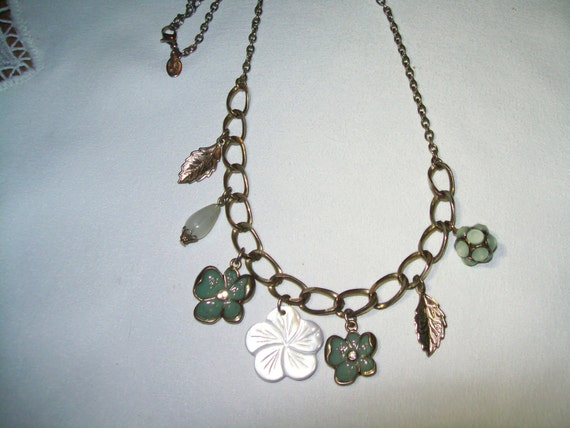 Vintage Cookie Lee flower charm necklace bib necklace as is