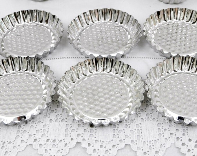 Unused 6 Vintage French Tartlet Metal Pans and 5 Cup Cake Molds, French Country Baking, Retro Kitchen, Rustic French Traditional Baking Unused 6 Vintage French Tartlet Metal Pans and 5 Cup Cake Molds, French Country Baking, Retro Kitchen, Rustic French Traditional Baking