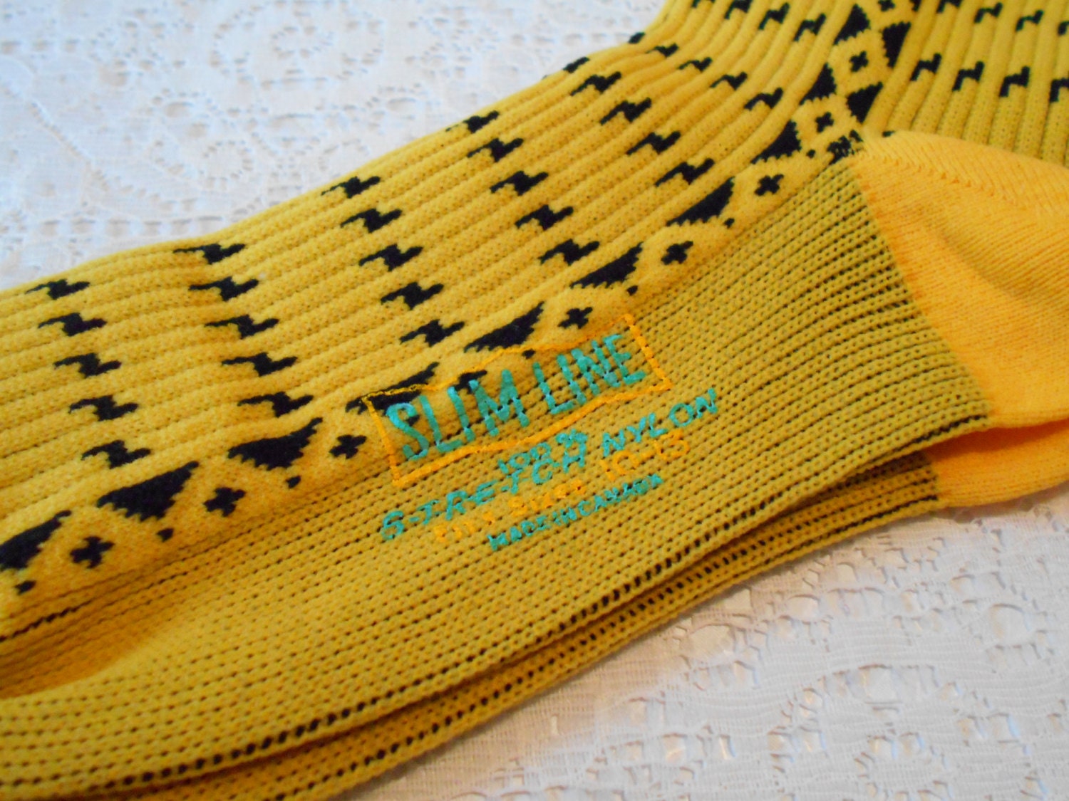 Vintage 1960's Men's Gold & Black Patterned Socks