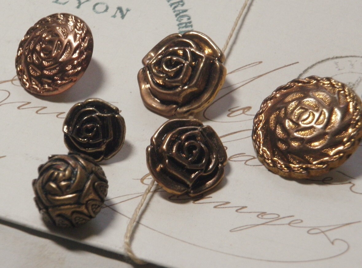 SALE!*** 6 ROSE BUTTONS Flower Buttons Metal Plastic Rosette Buttons