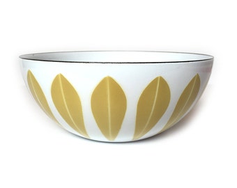 Vintage Cathrineholm Mustard Wheat on White 8 Inch Lotus Enamel Bowl Mid Century Modern Norway