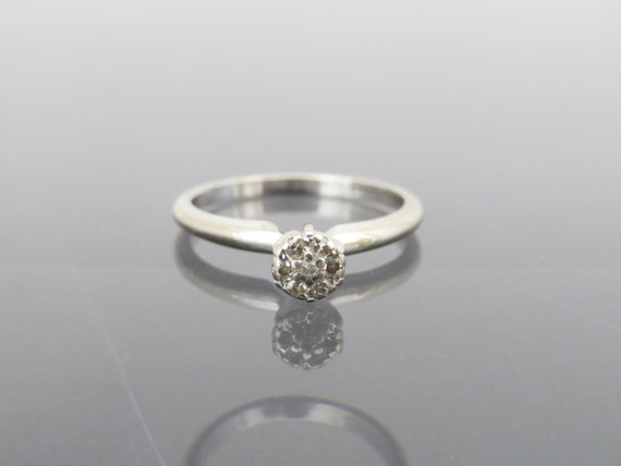 Vintage 14K Solid White Gold Exquisite Diamond Cluster Ring