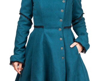 Manteau bleu canard style victorien