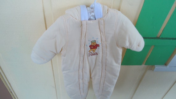 The Wonderful World Of Disney Baby Snow Suit 2 zippers up front for easy dressing sz 6 Mo