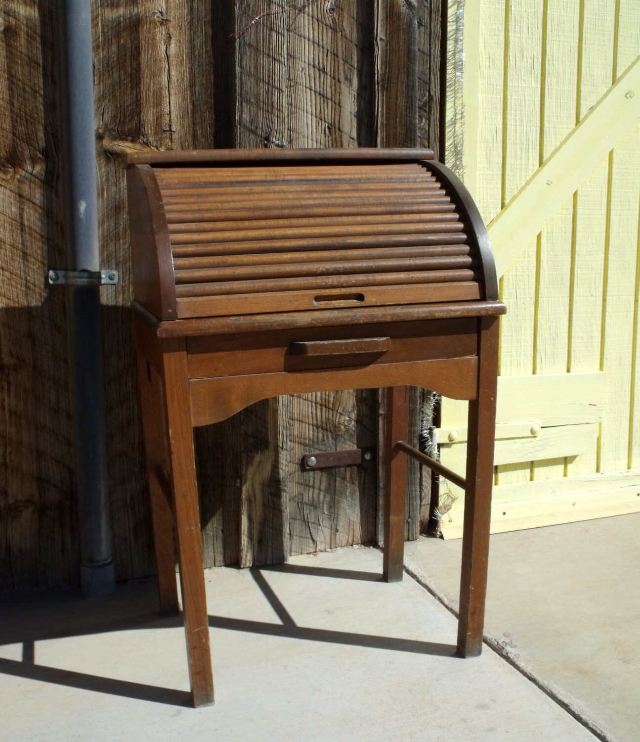 Vintage MCM Mid Century Child's Wooden Roll Top Desk in