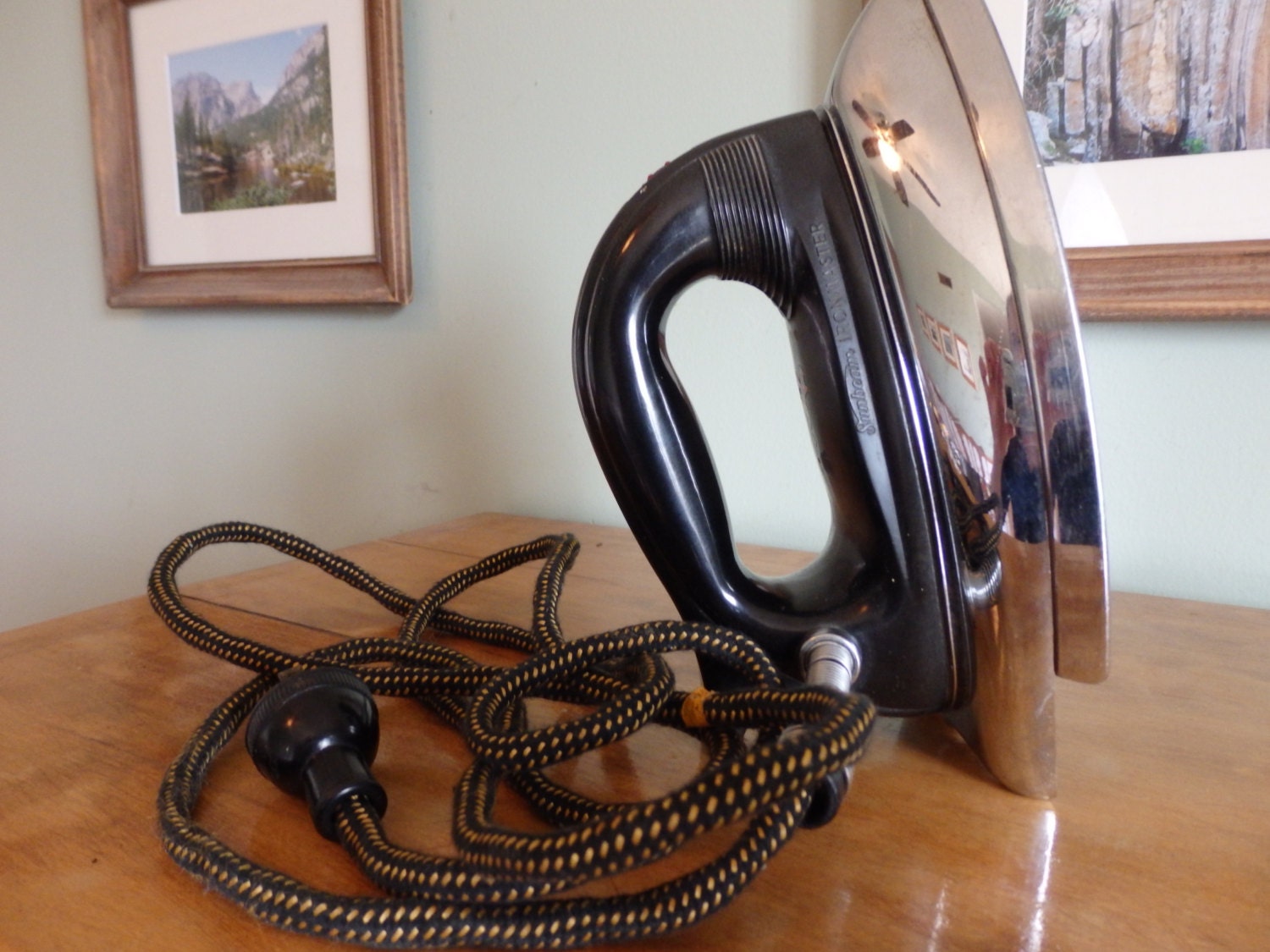 Sunbeam IronMaster electric iron 1940s Model A4 hand iron with