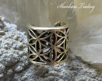 Brass Ear Cuff, Flower of Life Ear Cuff, Tribal Brass Ear Cuff, Dread Bead, Ethnic Ear Cuff, Dread Cuff, Sacred Geometry Jewelry