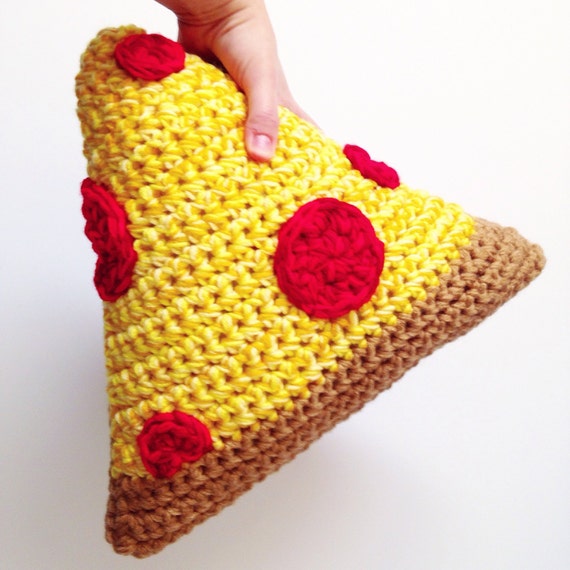 Gehäkelte pizza throw pillow von olivialawsart auf etsy Bettwäsche pizza