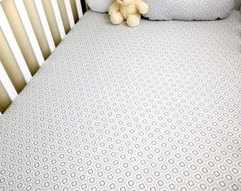 Grey baby sheet, modern baby bedding, grey crib bedding, grey nursery, grey cotton crib sheets, fitted crib sheet, cotton baby sheets.