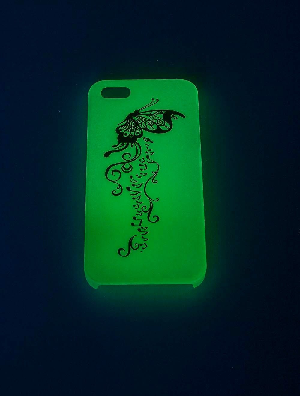glow in the dark phone posits