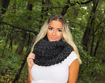 Chunky Infinity Scarf, Grey Infinity Scarf, Grey Loop Scarf, Grey Crochet Scarf, Grey Circle Scarf, Grey Wool Scarf, THE EVEREST