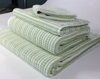 Sage bath towels | Etsy