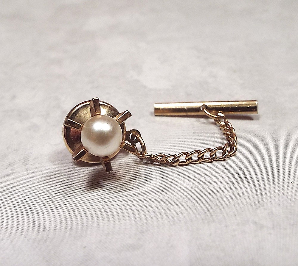 Faux Pearl Tie Tack Vintage Tie Tack Modernist by SharkysWaters