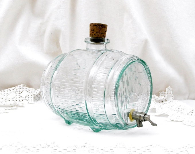 Vintage Mid Century Thick Glass Wine Barrel Shaped Bottle with Working Tap, Keg, Barware, Man Cave, Drinkware, Kitchen, Retro Home Interior
