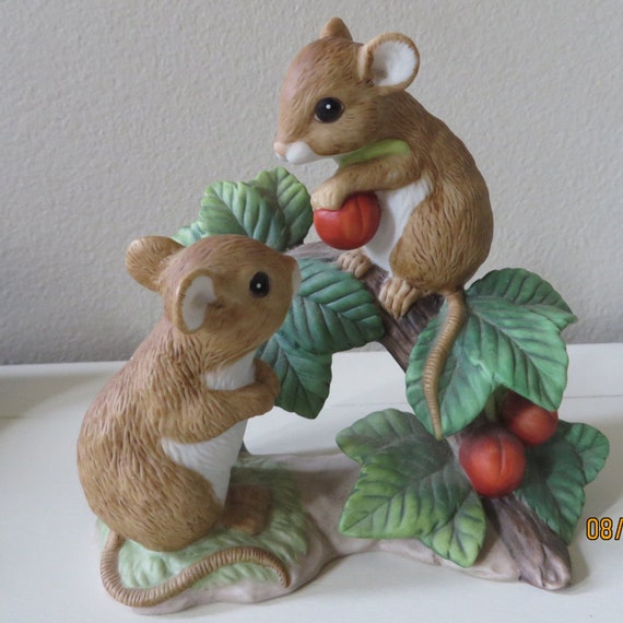 antique mice figurines