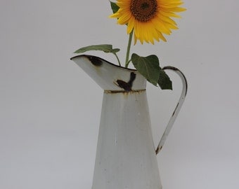 Vintage Enamelware Water Pitcher - French Enamel Jug - Shabby Chic Country Kitchenalia - Graniteware Kitchen Pitcher