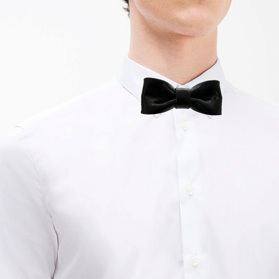 Leather Bow tie in Premium Spanish leather. Made in Spain.