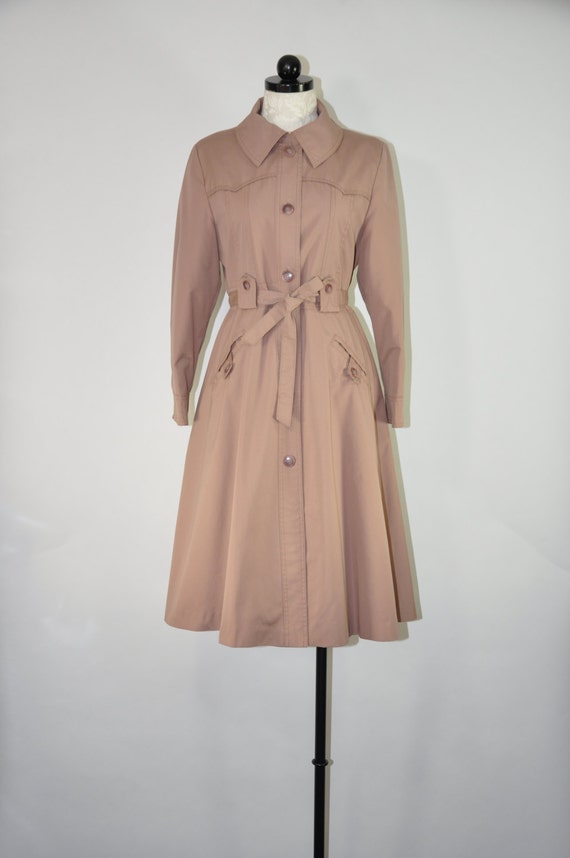 70s dusty rose trench / vintage belted trench coat / 1970s