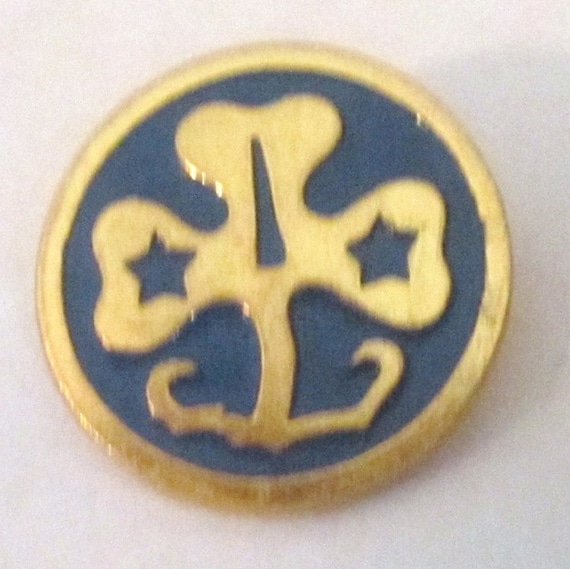 Vintage Girl Scout World Association Pin circa 1950's