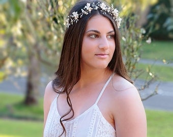 Bridal headpiece Angeline, Bridal hair vine, Wedding Accessories, Wedding headpiece, Pearl and flower Headpiece
