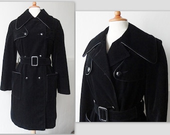 Cool 70s Vintage Trenchcoat // Black Duvetine