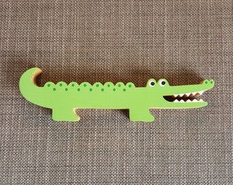 Wooden Animals - Alligator / Crocodile (looking right)