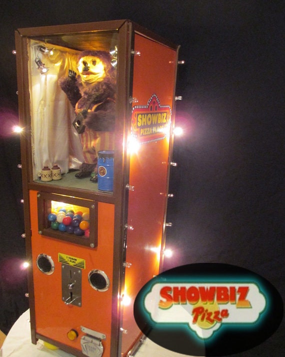 Pizza Place Gumball Machine Animatronic