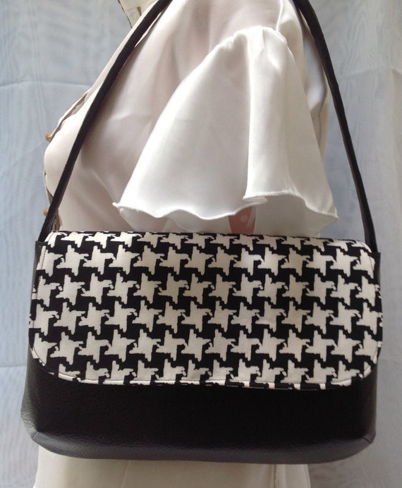 black and white houndstooth purse