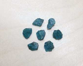Rough blue apatite, rough apatite crystal lot// B*2481