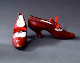Edwardian Period Shoes Brick Red Kid-Leather Early 1900s Titanic Fashions Antique Women's Accessories