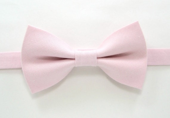 Blush pink bow tie Pink bow tieWedding bow by Fourseasonsbowtie