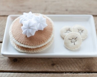 Deluxe Banana pancakes, Felt Breakfast set, gourmet pancakes, pretend play