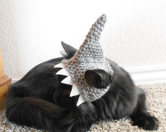 Knit Cat Shark Hat - Crochet Shark Hat for Cats - Halloween Costume for Cats - Costume for Kittens - Cat Photo Shoot - Cat Lover Gift