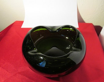 Vintage Emerald Crystal Cigar Ashtray Bowl