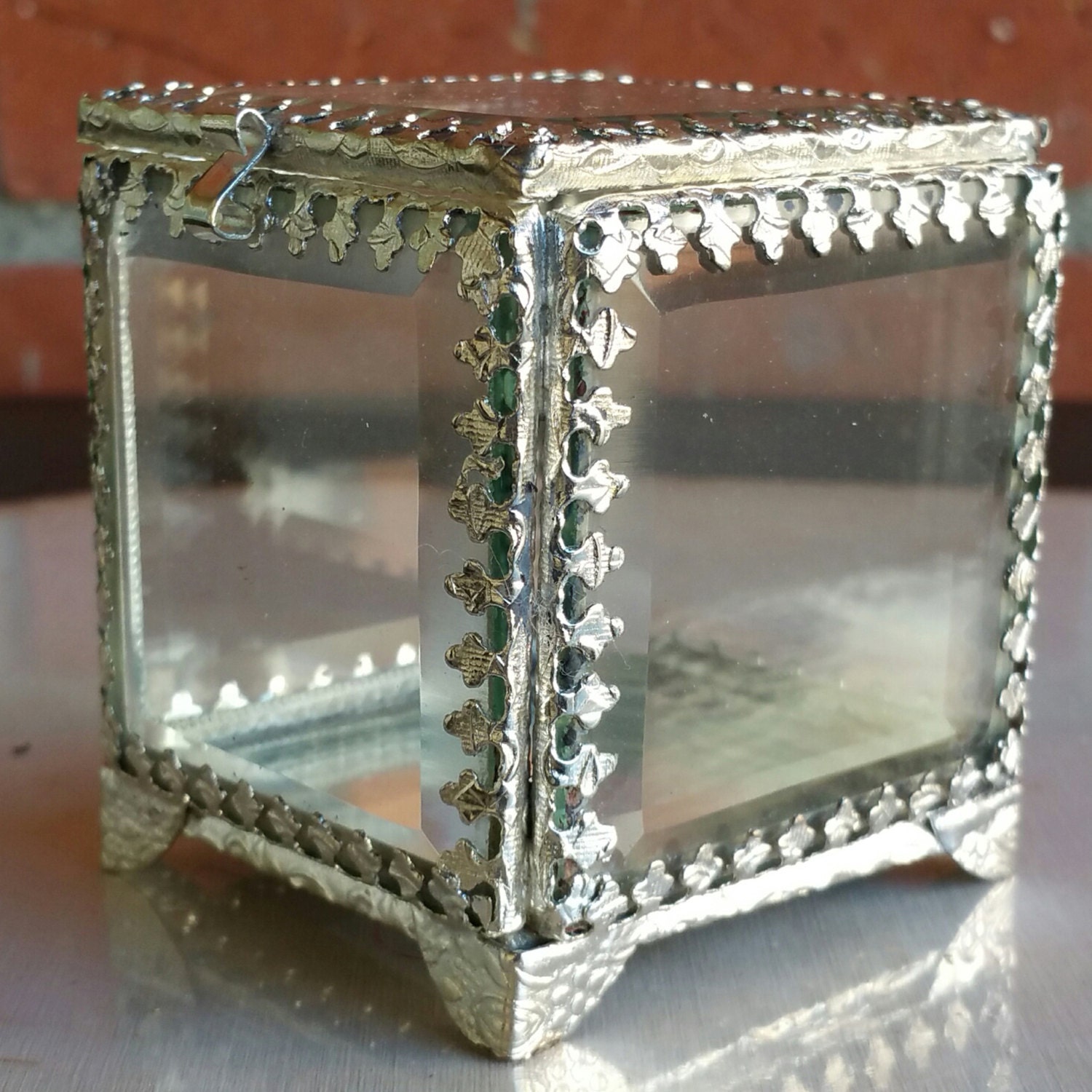 hindged wedding ring box