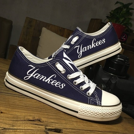 reebok yankees sneakers