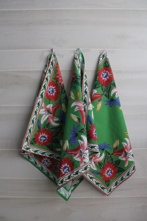 Green Floral Napkins / Floral Napkins / Cloth Napkins