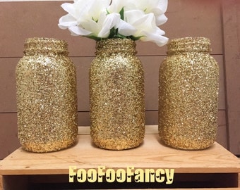 Gold glitter quart size mason jars. Centerpieces, party decor, home decor, anniversary party. Large gold mason jars. Large