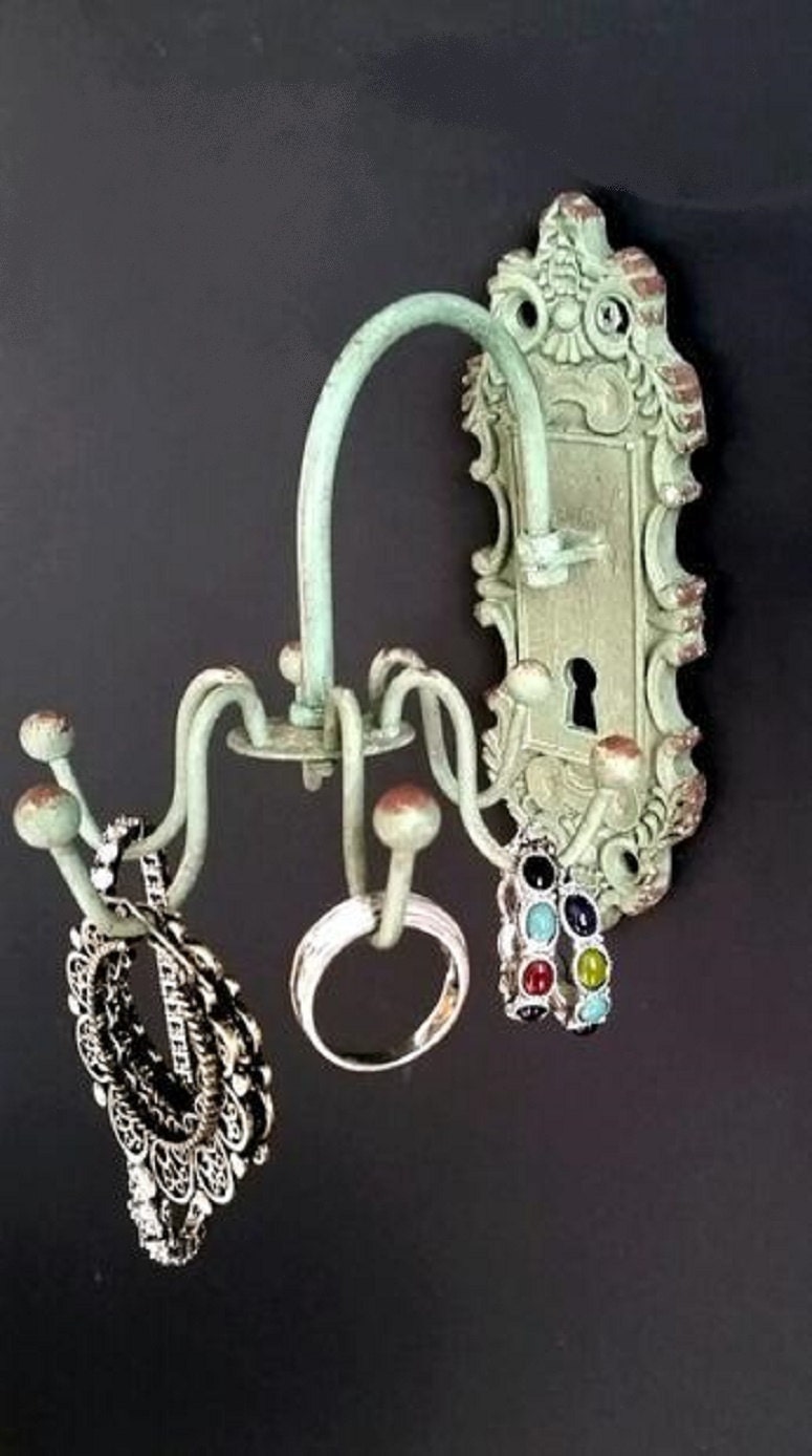 Turquoise Jewelry Spinner / Wall Mounted Jewelry Holder