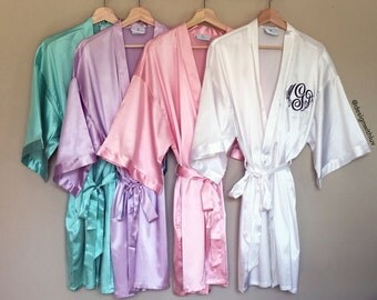 Satin Bridesmaid Robe, Bridesmaid gift, Bridal party gift, satin kimono robe, bridesmaid gift, maid of honor gift, plus size robe (R004)