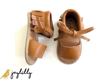 SALE!!! BROWN Baby Sandals, Baby Moccasins, Baby Girl Shoes, Baby Girl Sandals, Baby Shoes, Brown Moccasins, Baby Shower Gift, Sandals