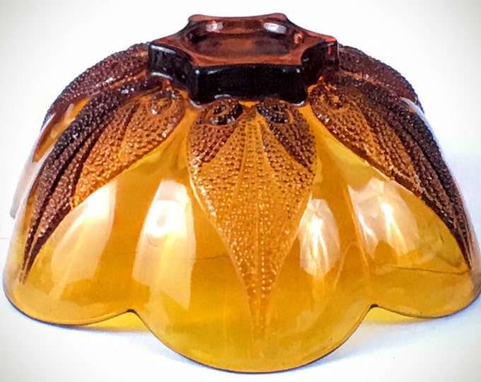 Vintage Indiana Glass Co Deep Amber Stippled Leaf Decorative Glass Dish