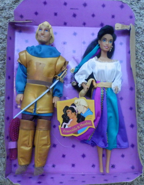 disney hunchback notre dame gift set esmeralda & phoebus 1996 mattel dolls 11" rare
