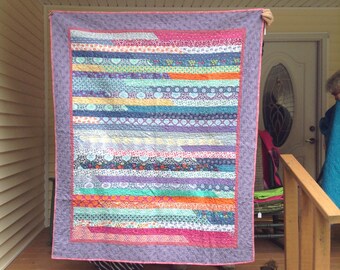 Rose Modern Tartan Crest Premium Quilt - Gold Thistle Style